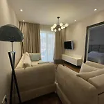 Delfin Kune Hotel Shëngjin