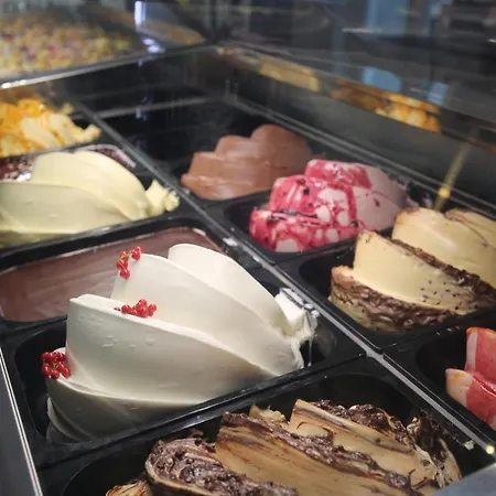 Delfin Kune Hotel Shengjin (Lezhe)