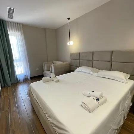Szálloda Delfin Kune Shëngjin