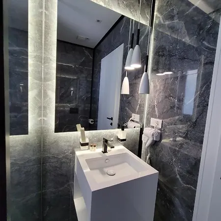 Szálloda Delfin Kune 5*