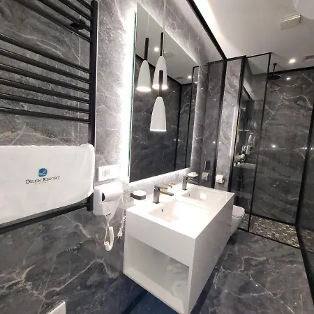 Szálloda Delfin Kune 5*