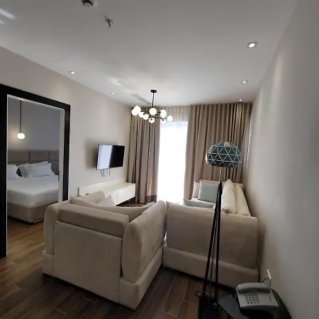 Delfin Kune 5* Shëngjin