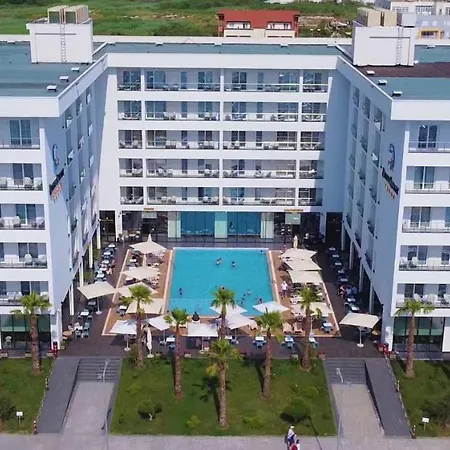 Delfin Kune Hotel