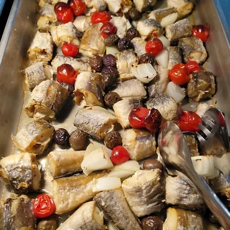 Delfin Kune Szálloda Shëngjin