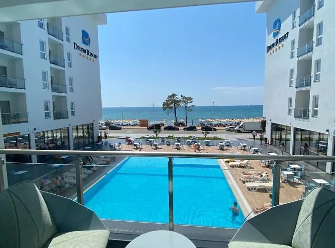 Delfin Kune ホテル Shëngjin