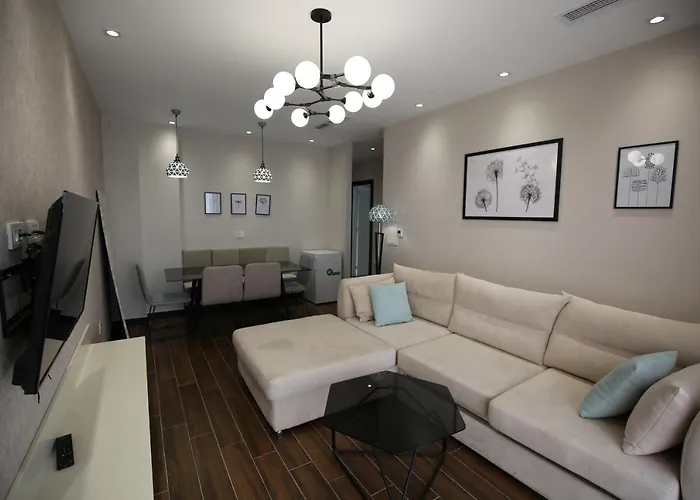 Delfin Kune ホテル Shëngjin