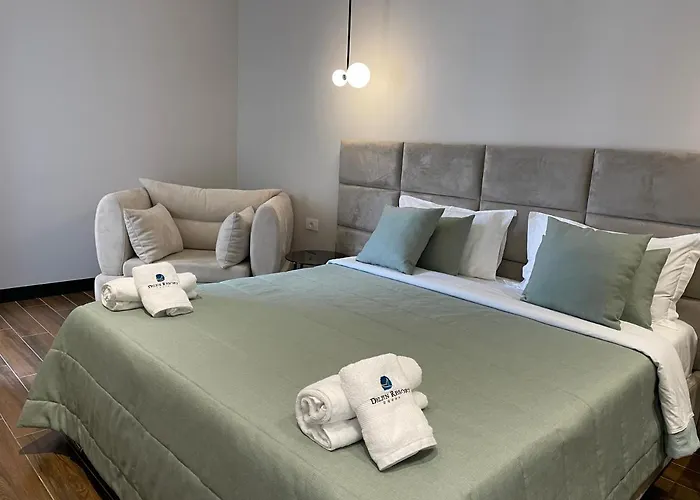 Delfin Kune ホテル Shëngjin