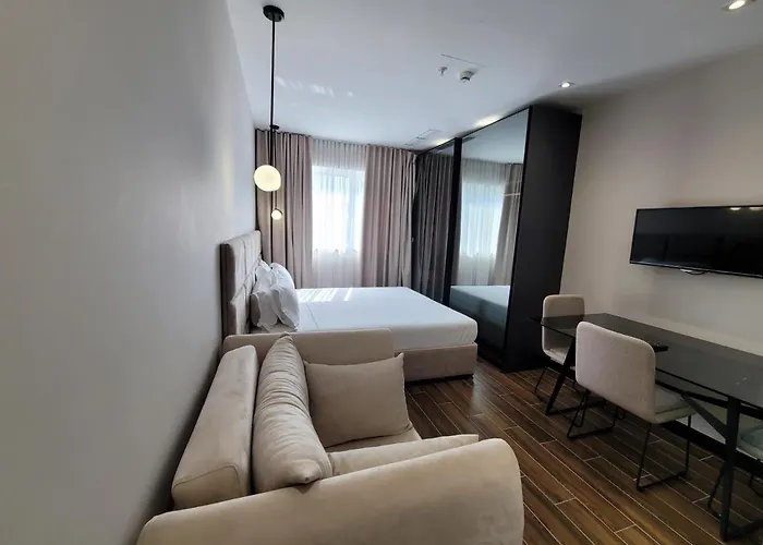 Delfin Kune ホテル Shëngjin