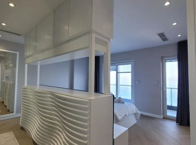 ホテル Delfin Kune 5*